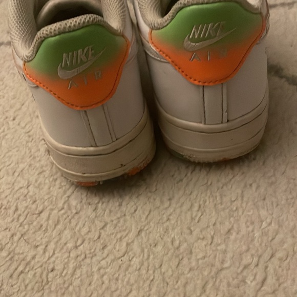 Air Force 1 LV8 Drawing - Picture 6 of 7